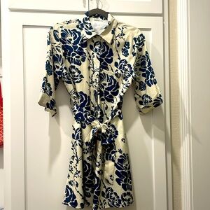 Ladies size small button-down dress.